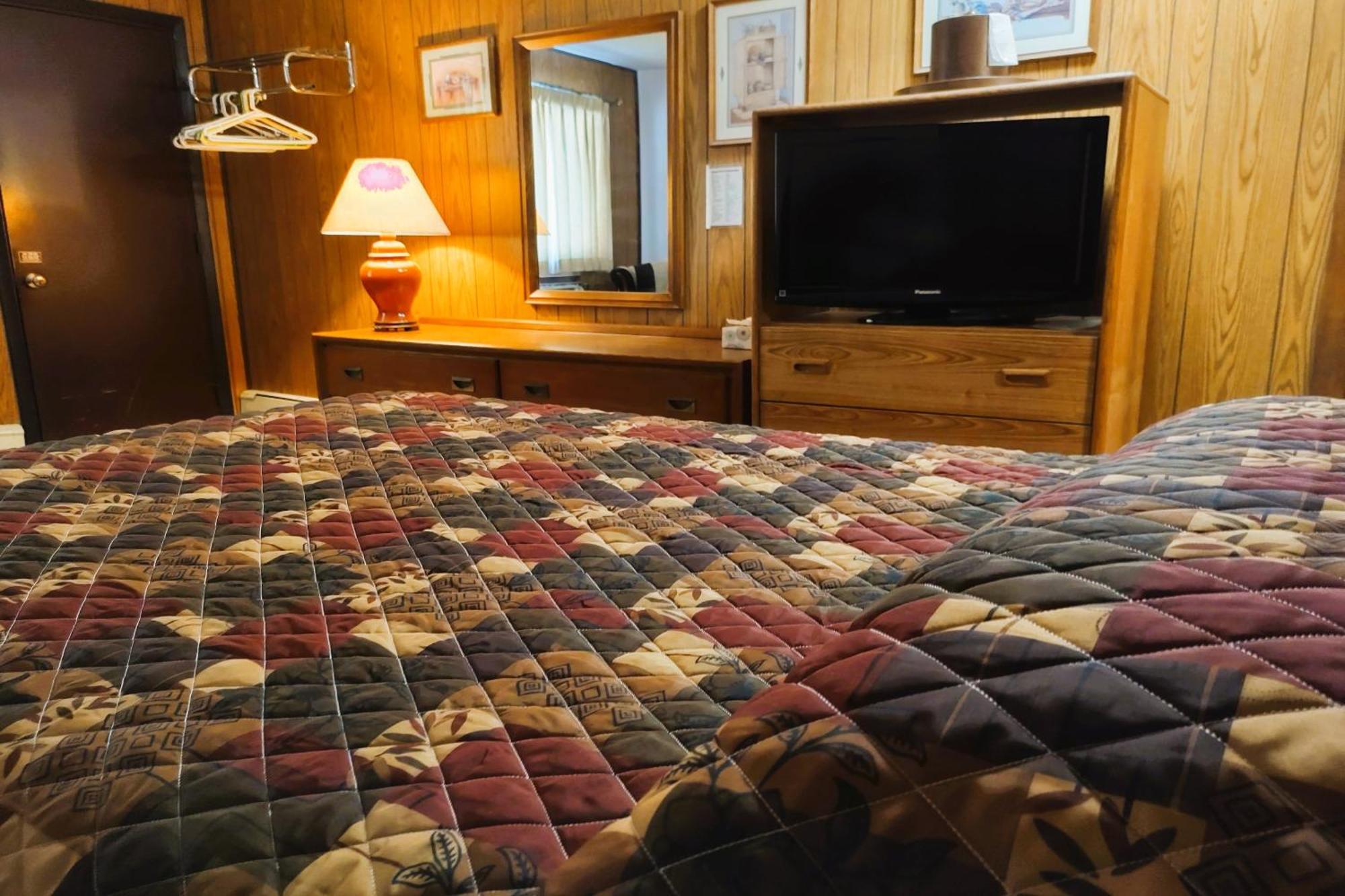 Love Hotels Voyageur By Oyo At International Falls Mn Buitenkant foto