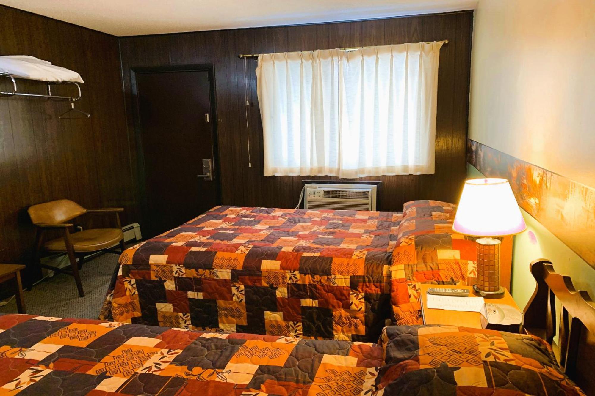 Love Hotels Voyageur By Oyo At International Falls Mn Buitenkant foto